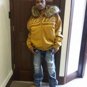 Meet your Posher, Denise